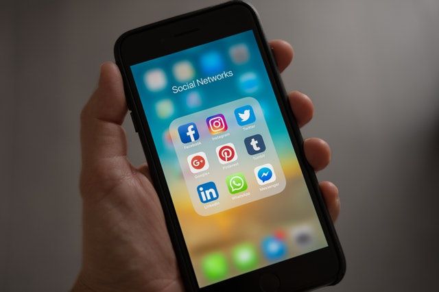 Social Media und Instant Messaging 